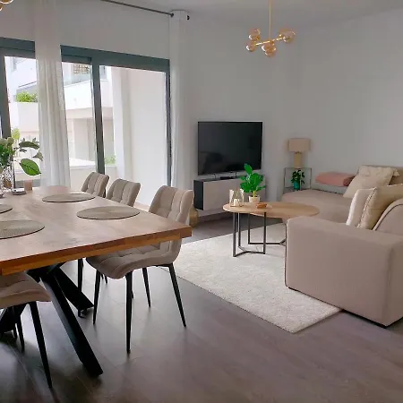 Apartment New Luxury For Rent Gardens, Near The Sea And The Center *